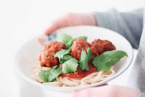 Anton & Anton ruokakassin lihapullat