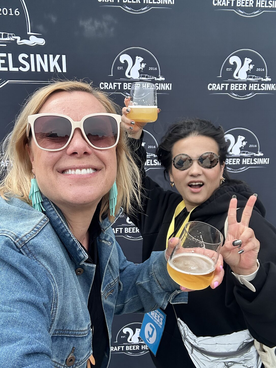 Juomaposti Media Titti & Rosana